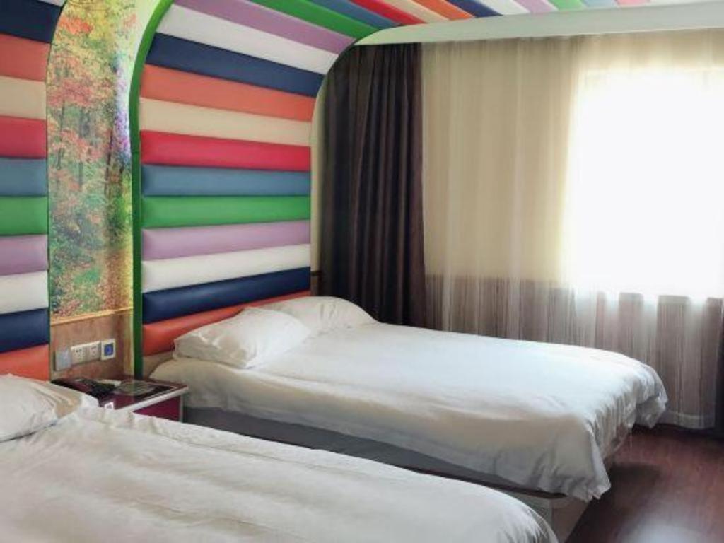 Hotel Ease Chuanhuan Nan Road Chuansha Metro Station 2*