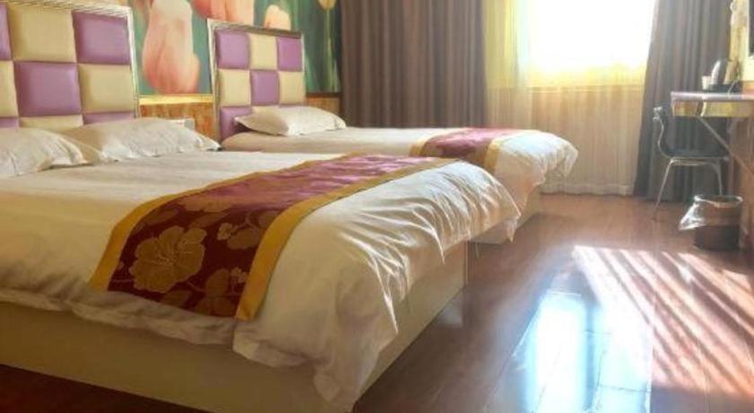 Hotel Ease Chuanhuan Nan Road Chuansha Metro Station 2*