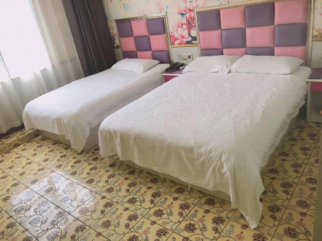 Ease Chuanhuan Nan Road Chuansha Metro Station Hotel