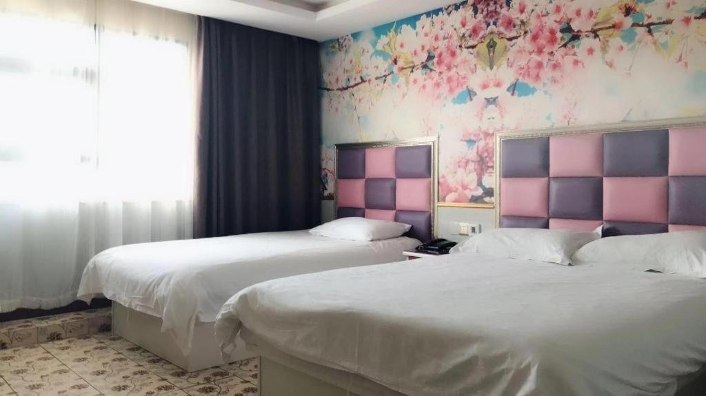 Ease Chuanhuan Nan Road Chuansha Metro Station Hotel 2*