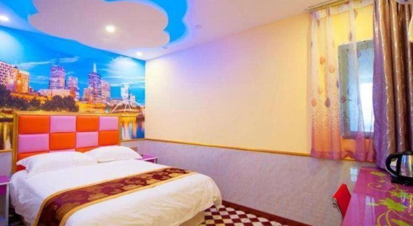 Hotel Ease Chuanhuan Nan Road Chuansha Metro Station 2*